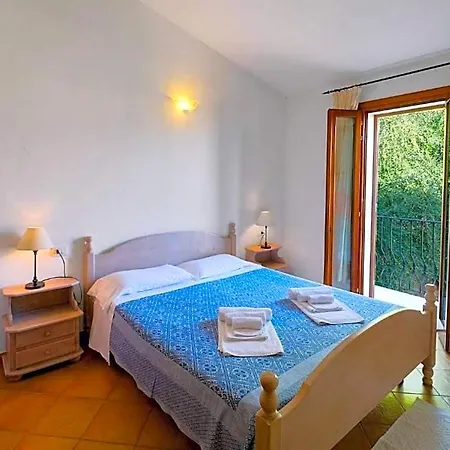 The Fantastic Residenza Badus 1 Bedroom Sleeps 4 Child