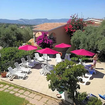 The Fantastic Residenza Badus 1 Bedroom Sleeps 4 Child Hotel
