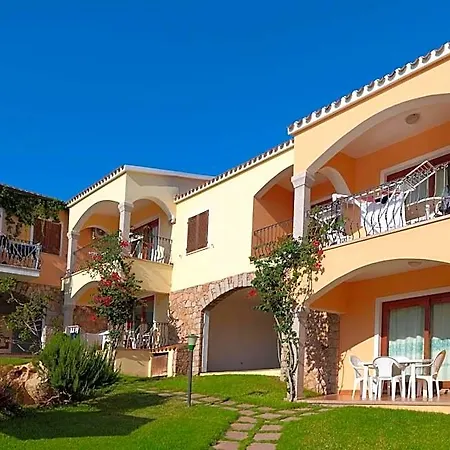 The Fantastic Residenza Badus 1 Bedroom Sleeps 4 Child 3*
