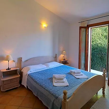 The Fantastic Residenza Badus 1 Bedroom Sleeps 4 Child 3*